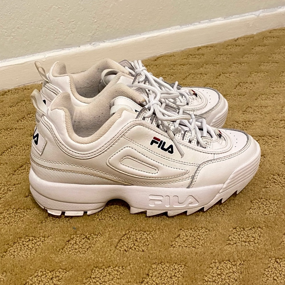 fila disruptor 2 white chunky platform sneakers